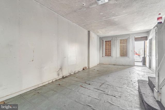 842 ELM ST, Camden, NJ 08102