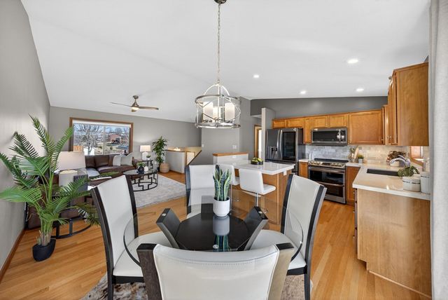 5315 Castleview Drive NW, Rochester, MN 55901