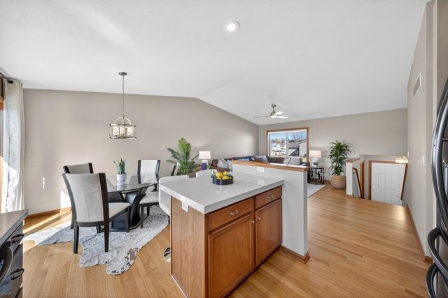 5315 Castleview Drive NW, Rochester, MN 55901