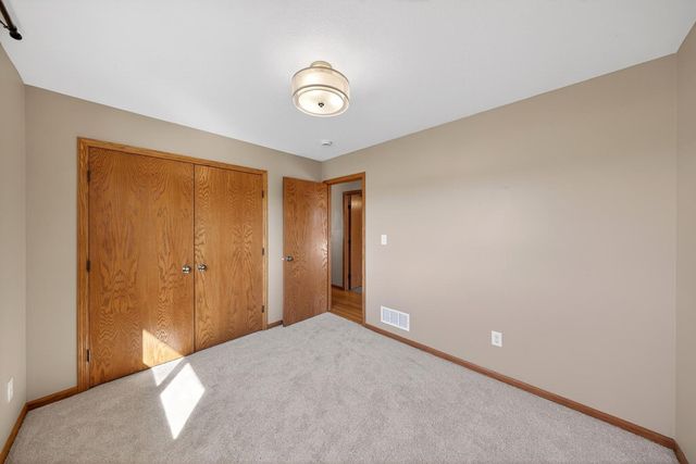 5315 Castleview Drive NW, Rochester, MN 55901