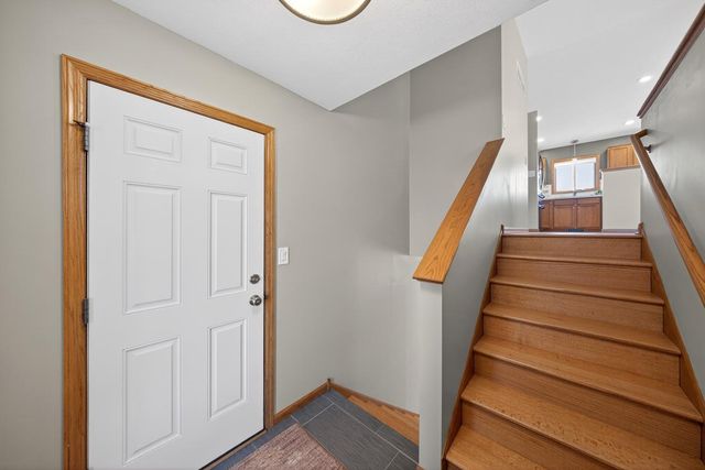 5315 Castleview Drive NW, Rochester, MN 55901