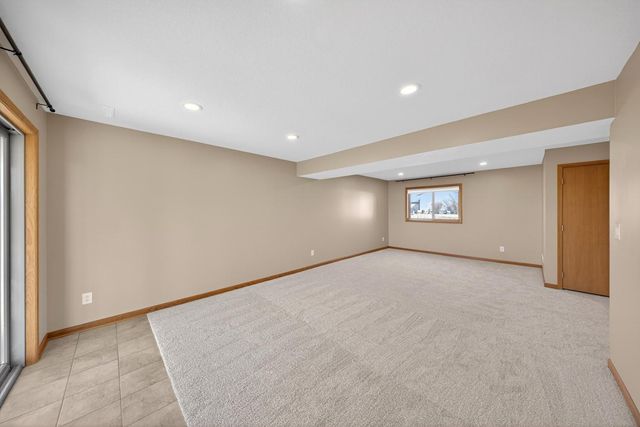 5315 Castleview Drive NW, Rochester, MN 55901