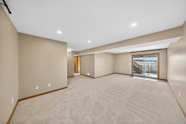 5315 Castleview Drive NW, Rochester, MN 55901