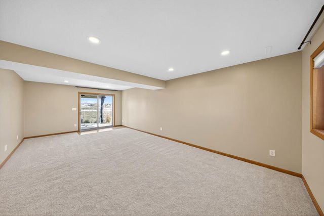 5315 Castleview Drive NW, Rochester, MN 55901