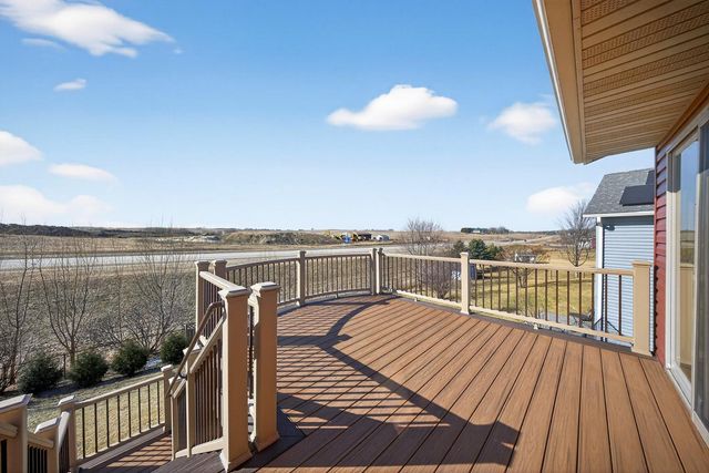 5315 Castleview Drive NW, Rochester, MN 55901