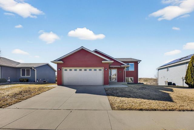 5315 Castleview Drive NW, Rochester, MN 55901