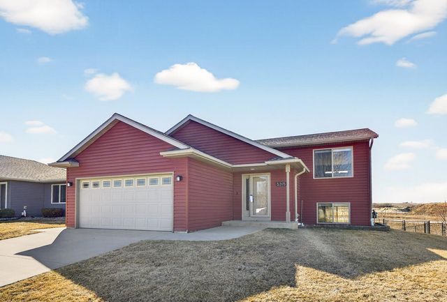 5315 Castleview Drive NW, Rochester, MN 55901