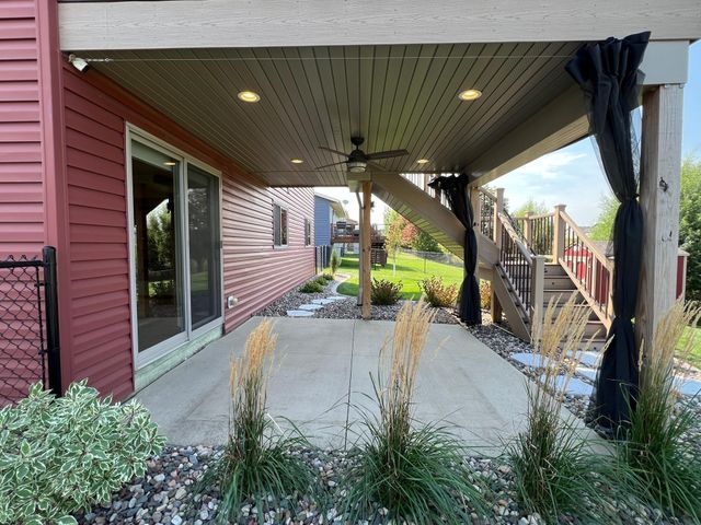 5315 Castleview Drive NW, Rochester, MN 55901