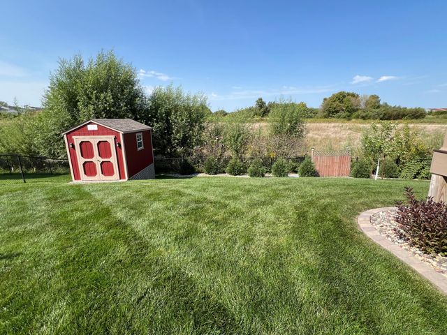 5315 Castleview Drive NW, Rochester, MN 55901