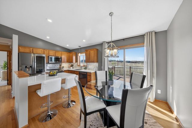 5315 Castleview Drive NW, Rochester, MN 55901