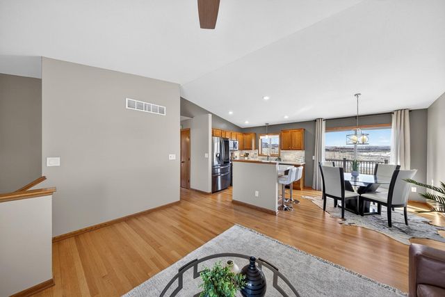 5315 Castleview Drive NW, Rochester, MN 55901