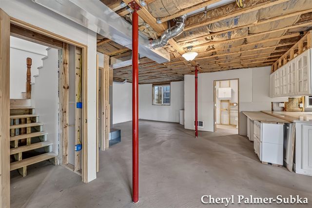 8090 E Lake Road, Twin Lake, MI 49457