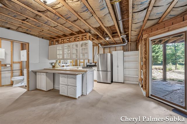 8090 E Lake Road, Twin Lake, MI 49457