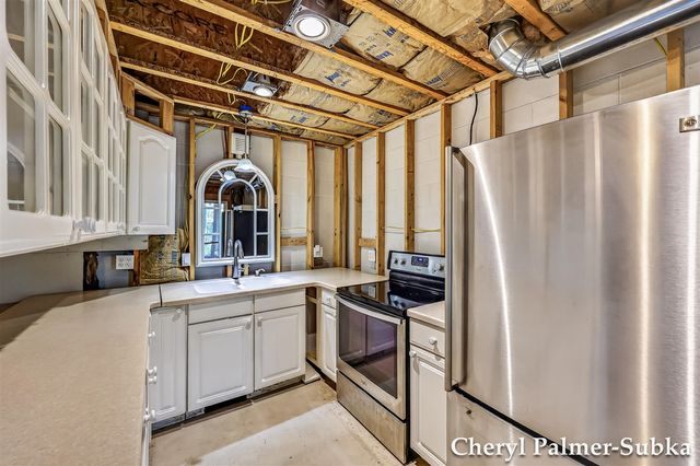 8090 E Lake Road, Twin Lake, MI 49457
