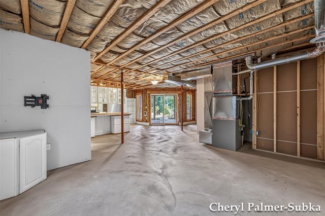 8090 E Lake Road, Twin Lake, MI 49457