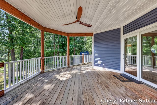 8090 E Lake Road, Twin Lake, MI 49457