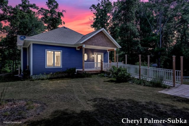 8090 E Lake Road, Twin Lake, MI 49457