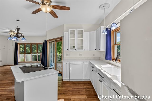 8090 E Lake Road, Twin Lake, MI 49457