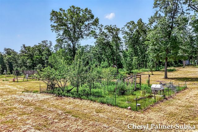 8090 E Lake Road, Twin Lake, MI 49457