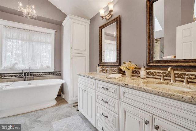 13228 FRANK RD, New Freedom, PA 17349