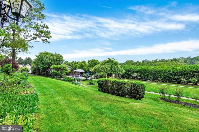 13228 FRANK RD, New Freedom, PA 17349