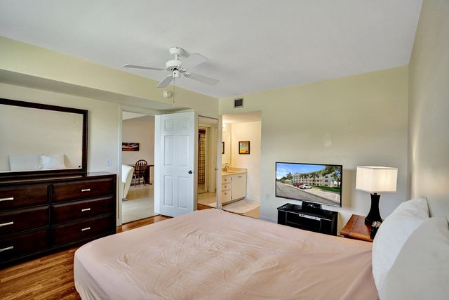 6037 Balboa Circle 101, Boca Raton, FL 33433