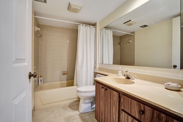 6037 Balboa Circle 101, Boca Raton, FL 33433