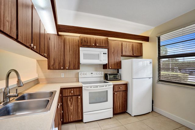 6037 Balboa Circle 101, Boca Raton, FL 33433