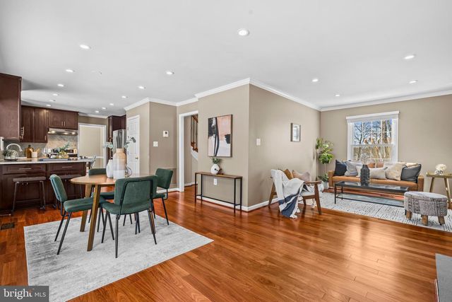 8309 MAGIC LEAF RD, Springfield, VA 22153