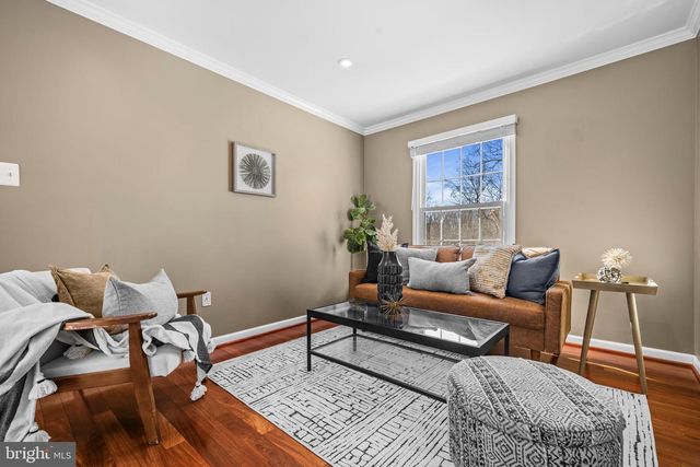 8309 MAGIC LEAF RD, Springfield, VA 22153