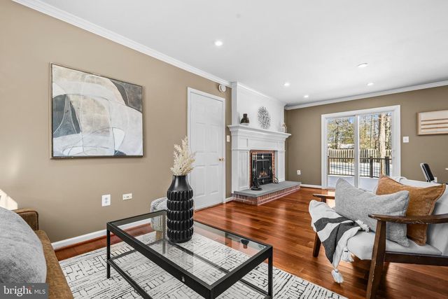 8309 MAGIC LEAF RD, Springfield, VA 22153