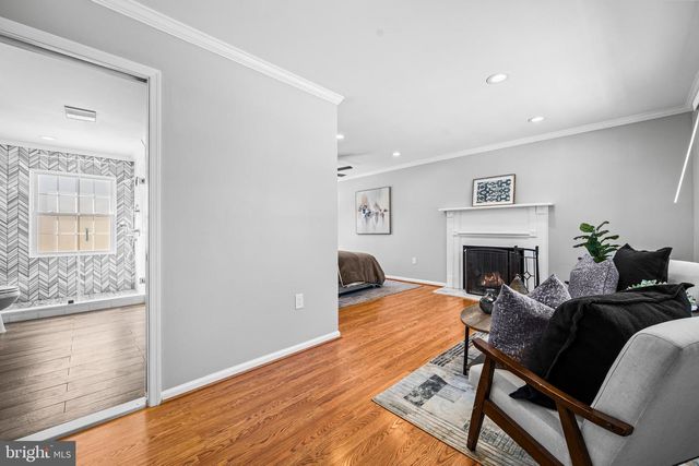 8309 MAGIC LEAF RD, Springfield, VA 22153