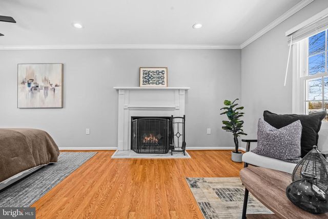 8309 MAGIC LEAF RD, Springfield, VA 22153