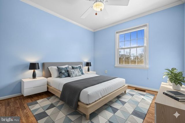 8309 MAGIC LEAF RD, Springfield, VA 22153