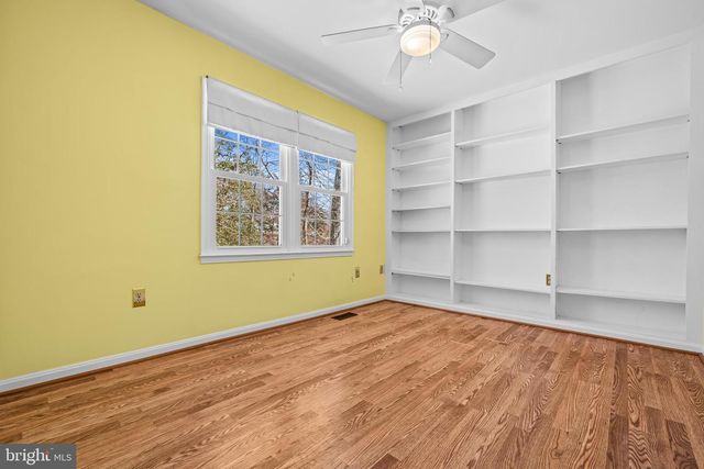 8309 MAGIC LEAF RD, Springfield, VA 22153