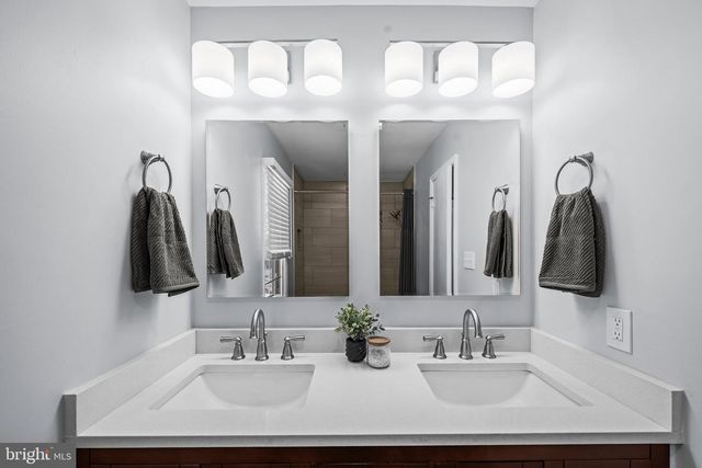 8309 MAGIC LEAF RD, Springfield, VA 22153