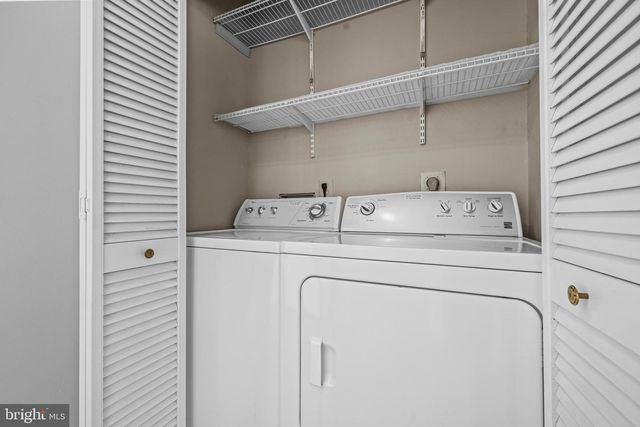 8309 MAGIC LEAF RD, Springfield, VA 22153