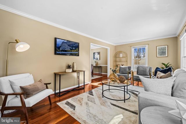 8309 MAGIC LEAF RD, Springfield, VA 22153