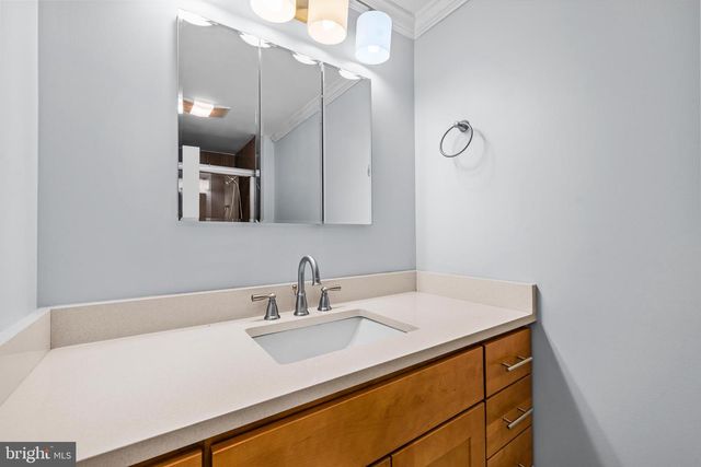 8309 MAGIC LEAF RD, Springfield, VA 22153