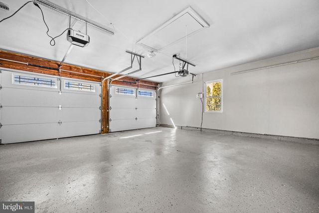 8309 MAGIC LEAF RD, Springfield, VA 22153