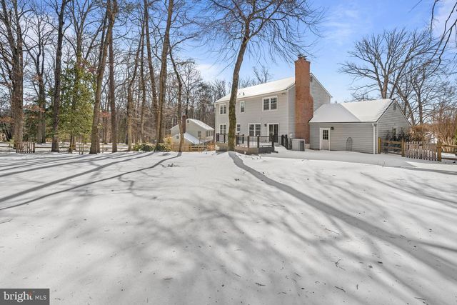 8309 MAGIC LEAF RD, Springfield, VA 22153