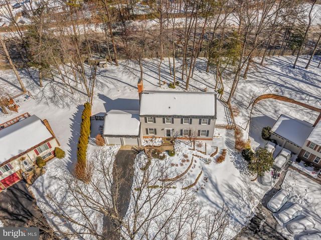 8309 MAGIC LEAF RD, Springfield, VA 22153