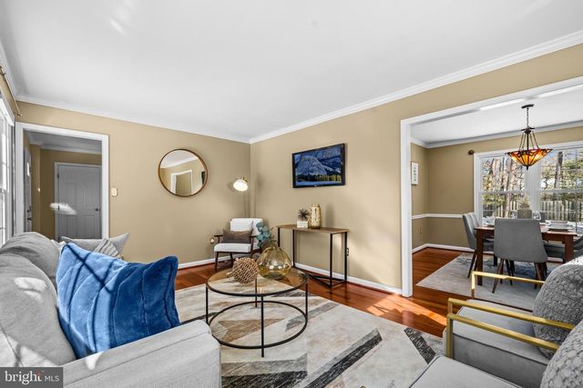 8309 MAGIC LEAF RD, Springfield, VA 22153