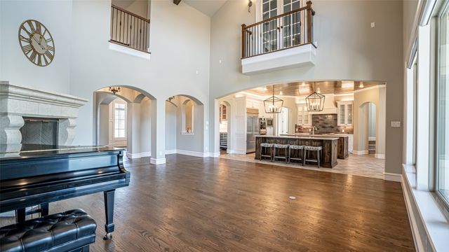 195 Angelina Drive, Aledo, TX 76008
