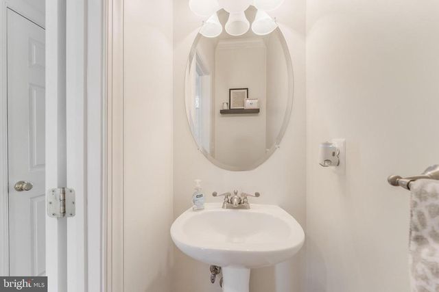 7088 AUBURN MILL RD, Warrenton, VA 20187