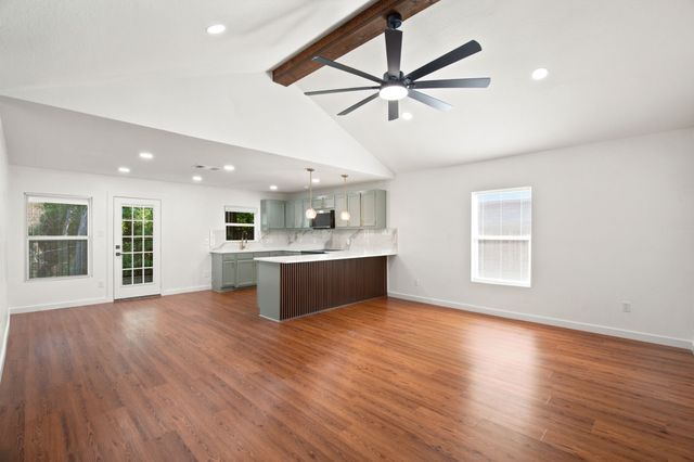 1720 N Bent Tree Trail, Grand Prairie, TX 75052