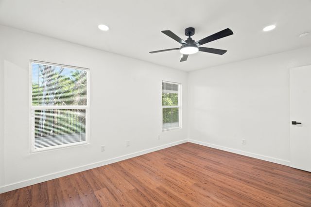 1720 N Bent Tree Trail, Grand Prairie, TX 75052