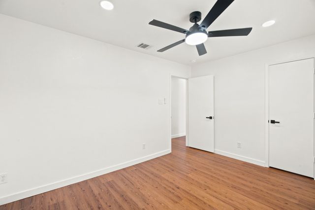 1720 N Bent Tree Trail, Grand Prairie, TX 75052