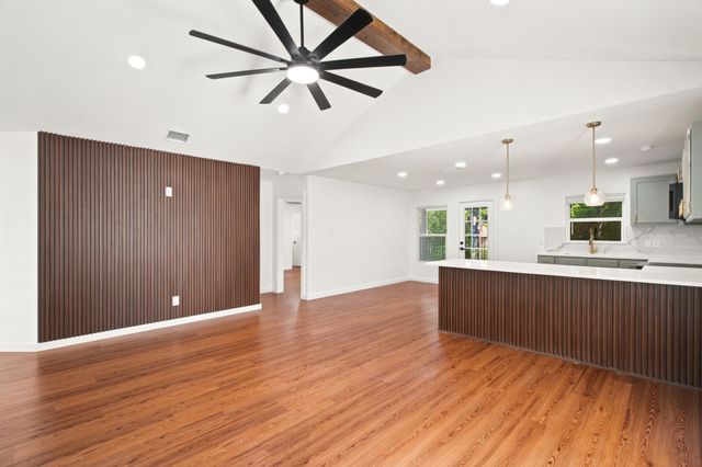 1720 N Bent Tree Trail, Grand Prairie, TX 75052