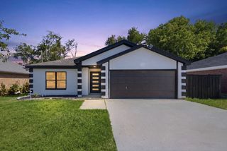 1720 N Bent Tree Trail, Grand Prairie, TX 75052